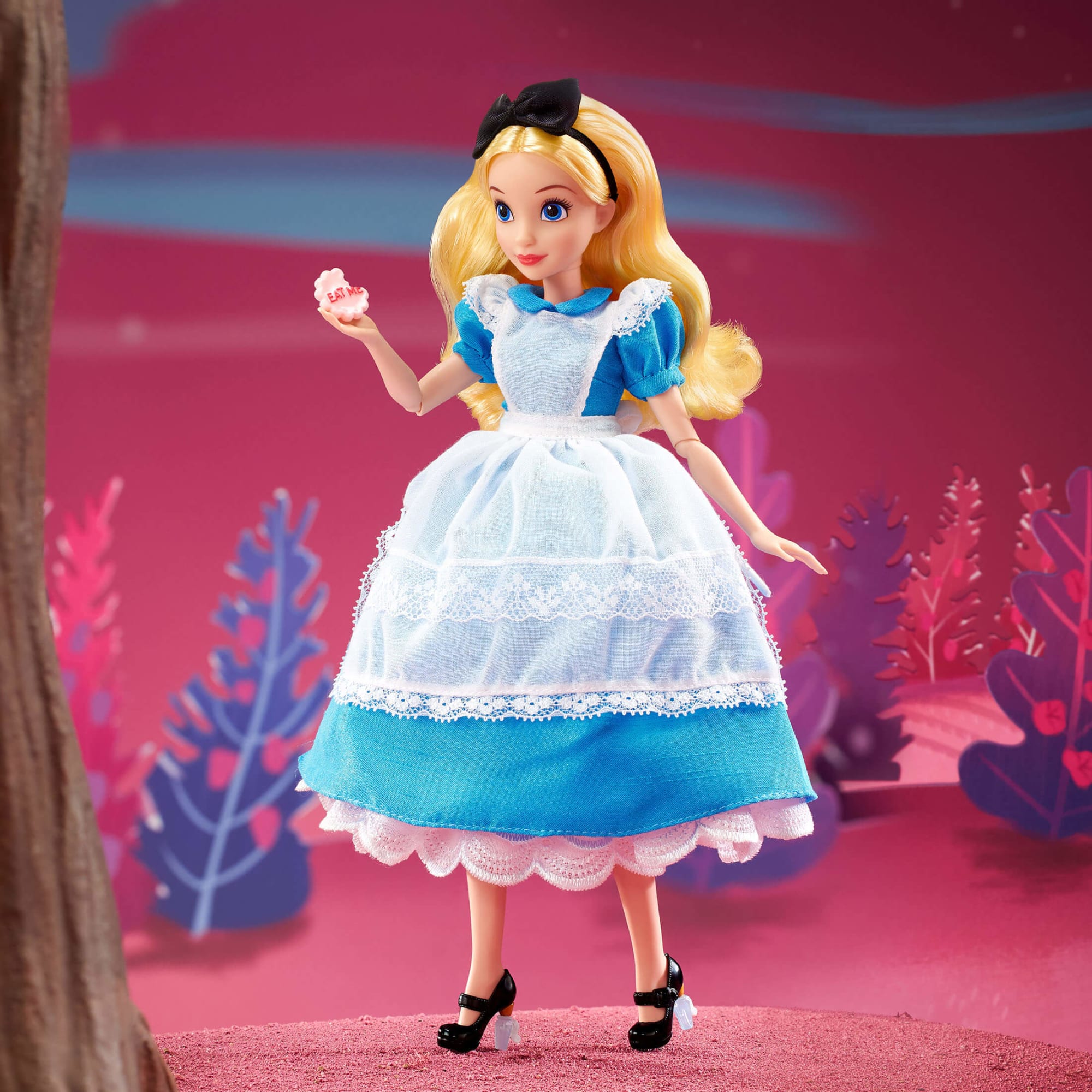 Disney Collector Alice in Wonderland Doll | HLX68 | MATTEL