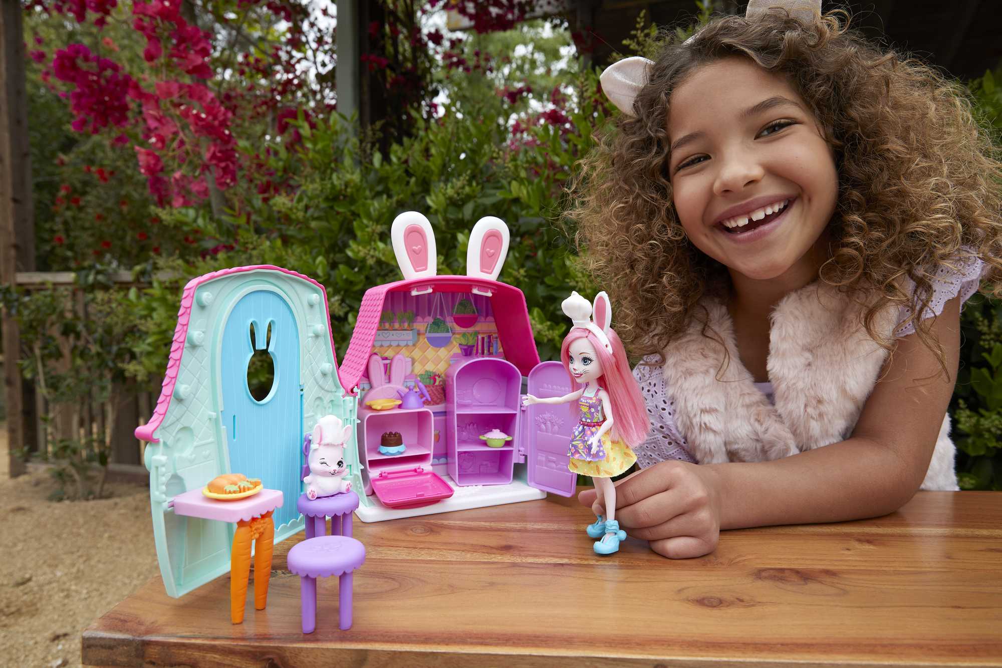 Enchantimals Kitchen Fun Playset with Bree Bunny Doll and Twist Figure –  Maqio