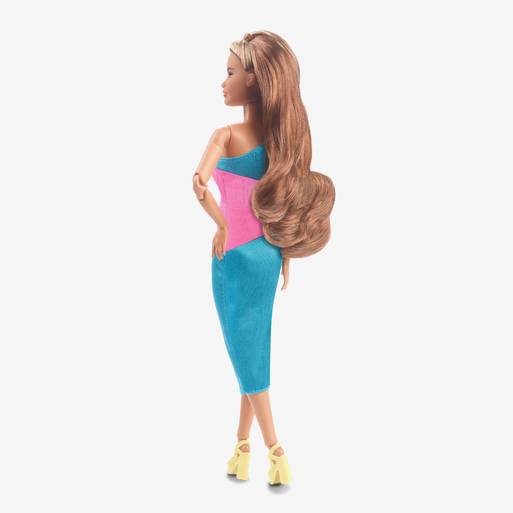 Barbie Looks 15 - Poupée brune avec robe midi unie color block | HJW82 |  MATTEL