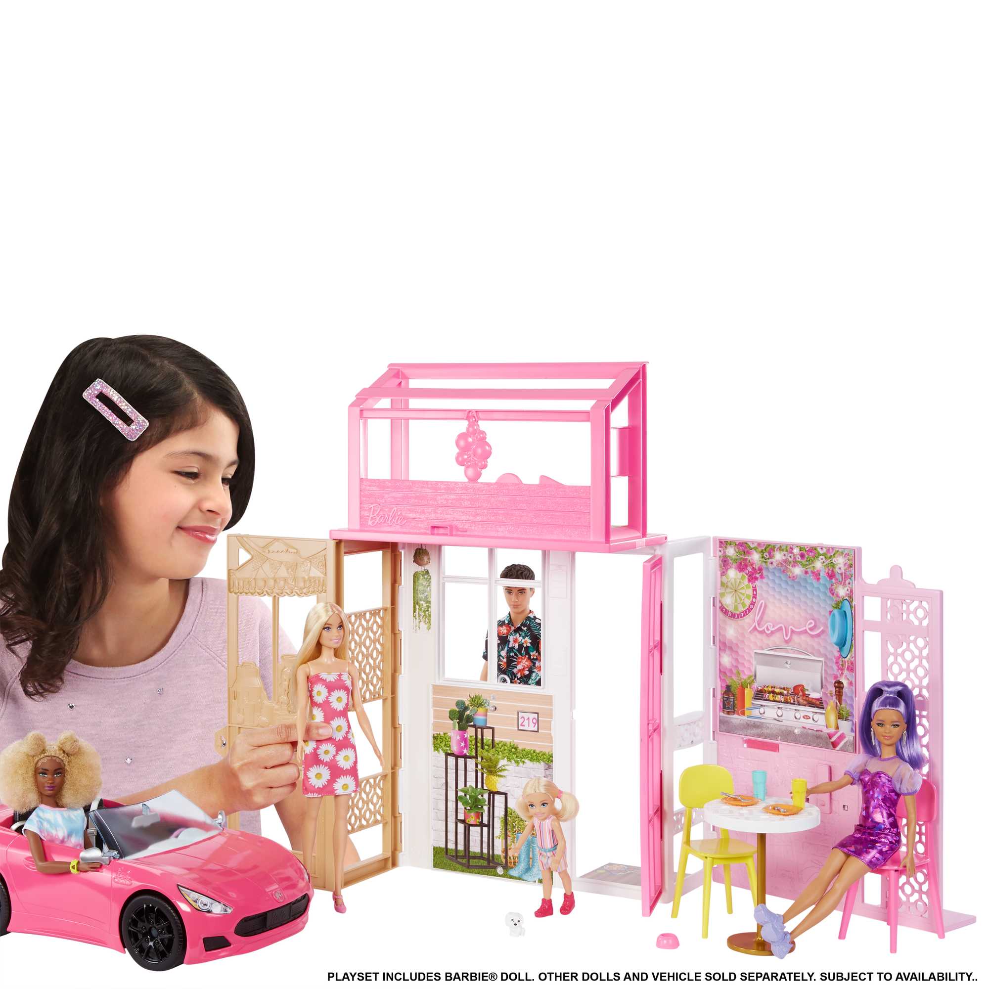 Barbie Casa delle Bambole con bambola, 2 piani e 4 aree gioco,  completamente arredata, dai 3 ai 7 anni, HHY40