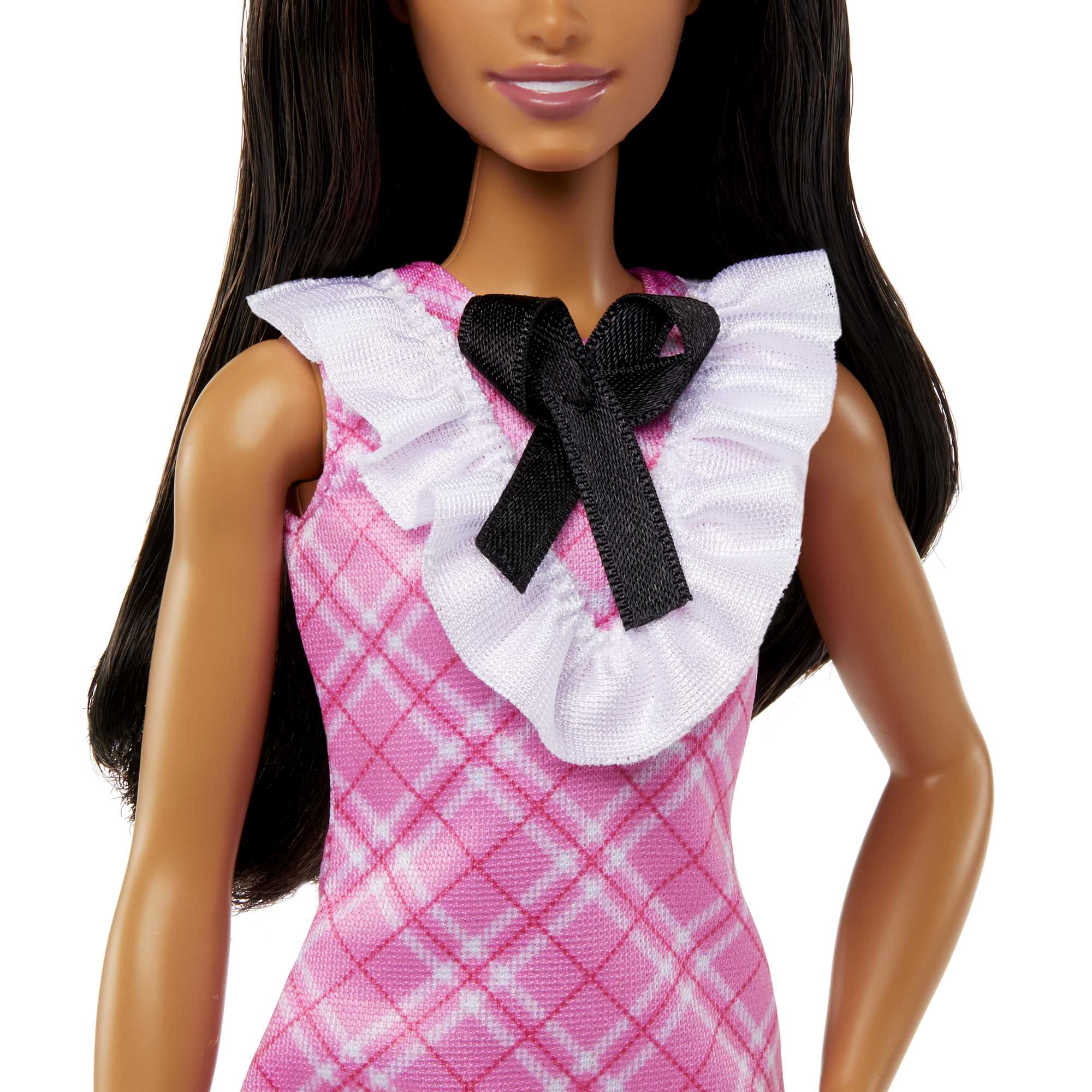 Coffret Poupee Barbie Fashionistas Barbie Noire : Daisy Love Robe Bleu Avec  Jupe Jaune Et Haut Bleu - Poupee Mannequin - Cdiscount Jeux - Jouets