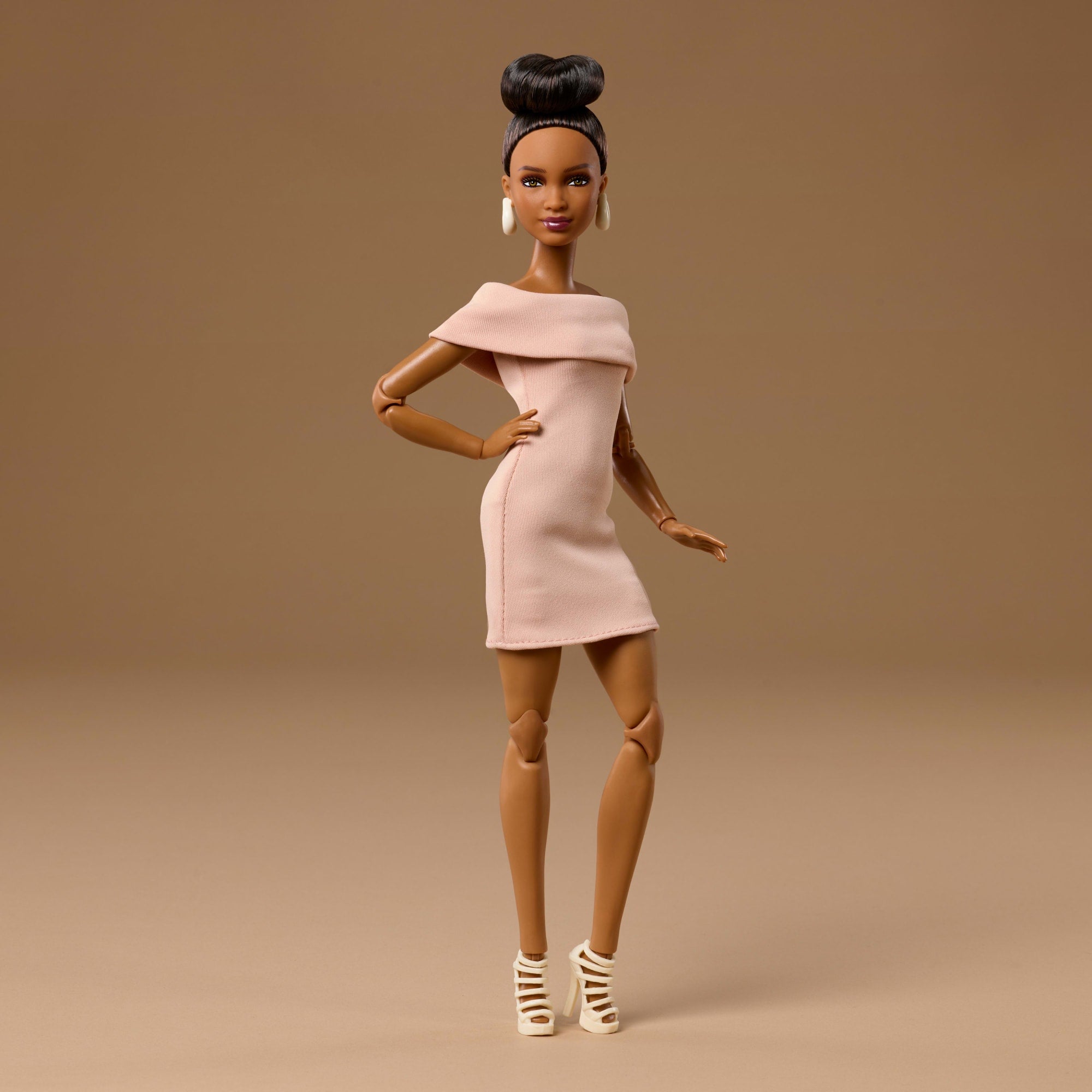 Barbie – Poupée Barbie Basics Modèle 08 | Mattel