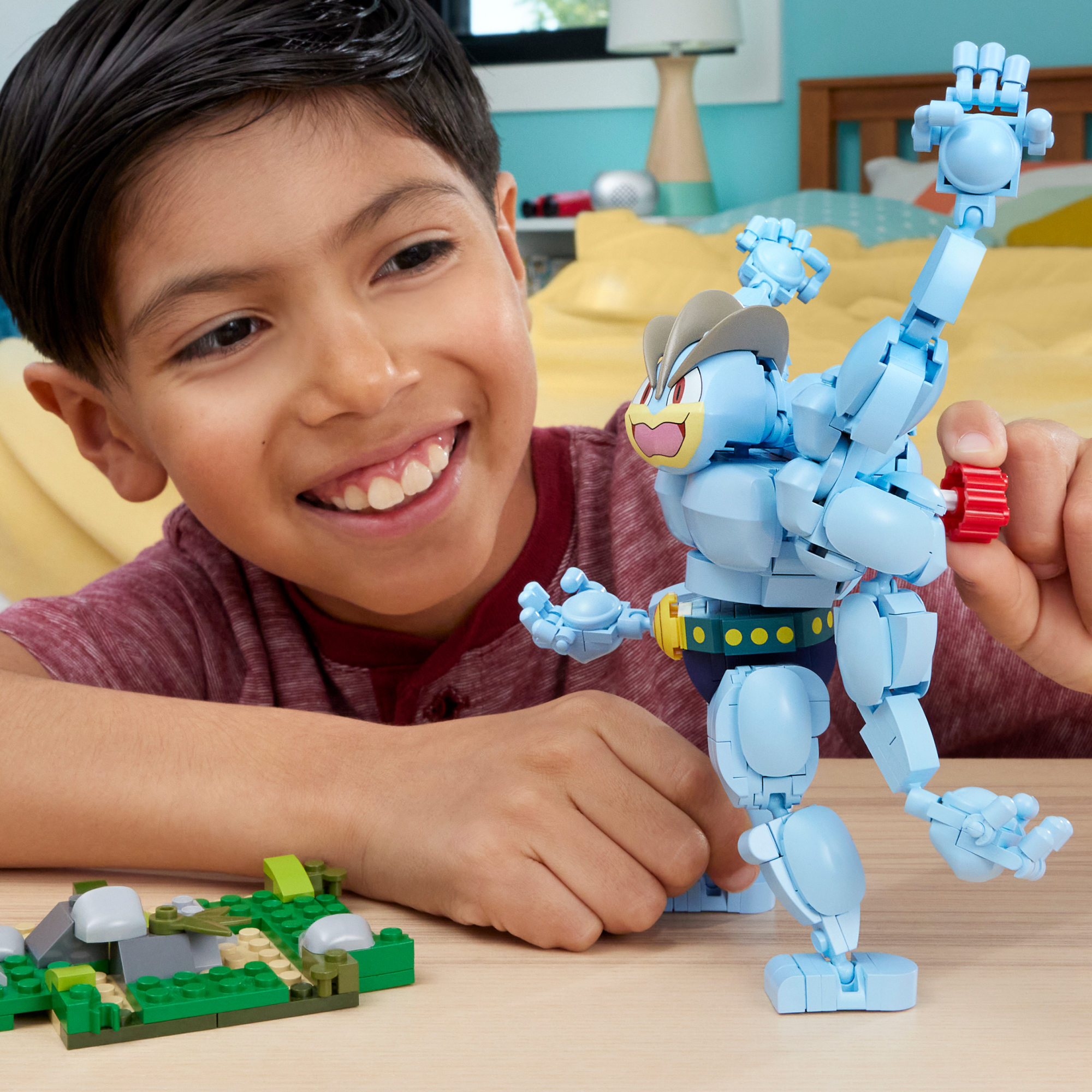 MEGA™ Pokémon™ Machamp | Mattel